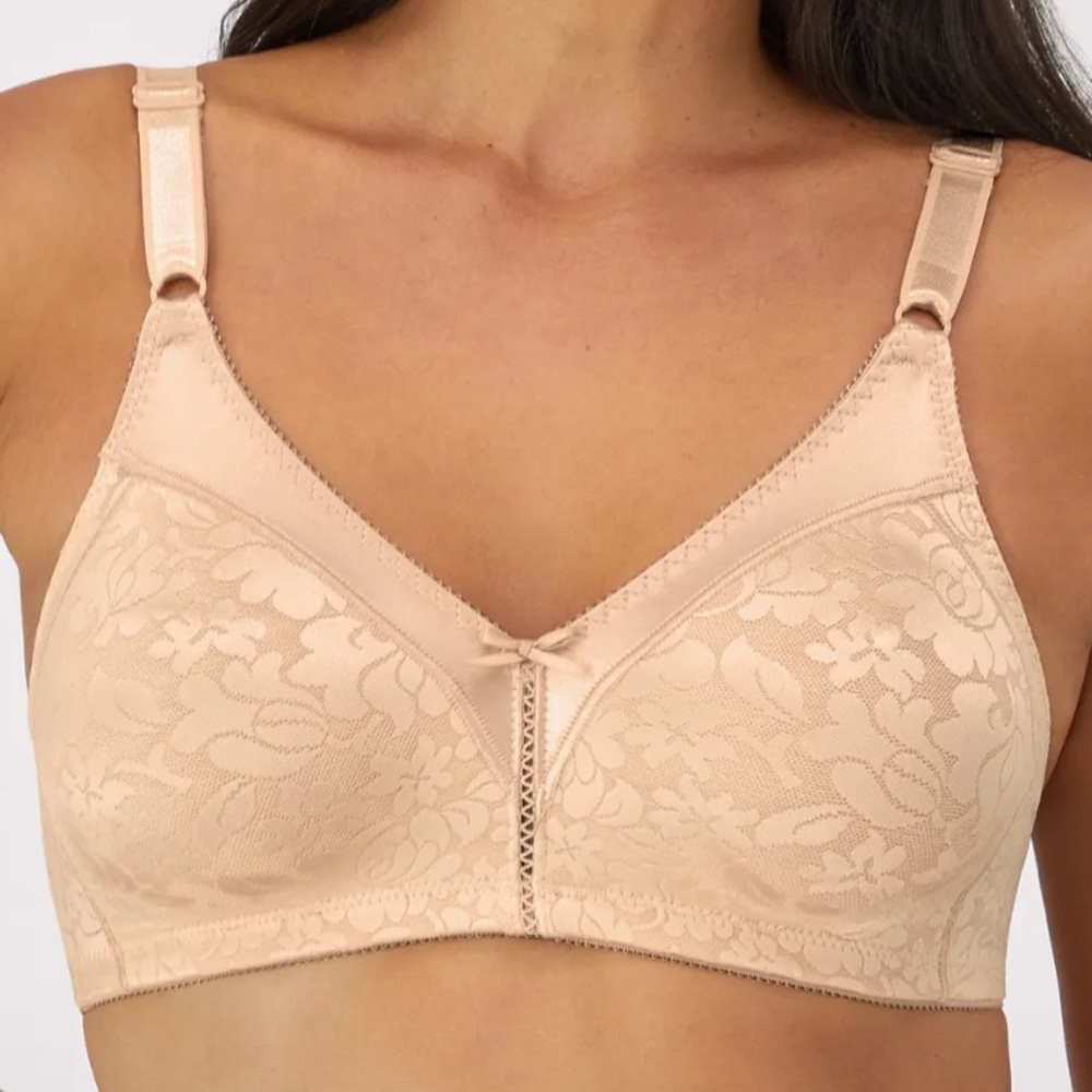 Bali Intimates‎ Elegant Lace Nude Bra. No Underwire. Size 36C. NWT.